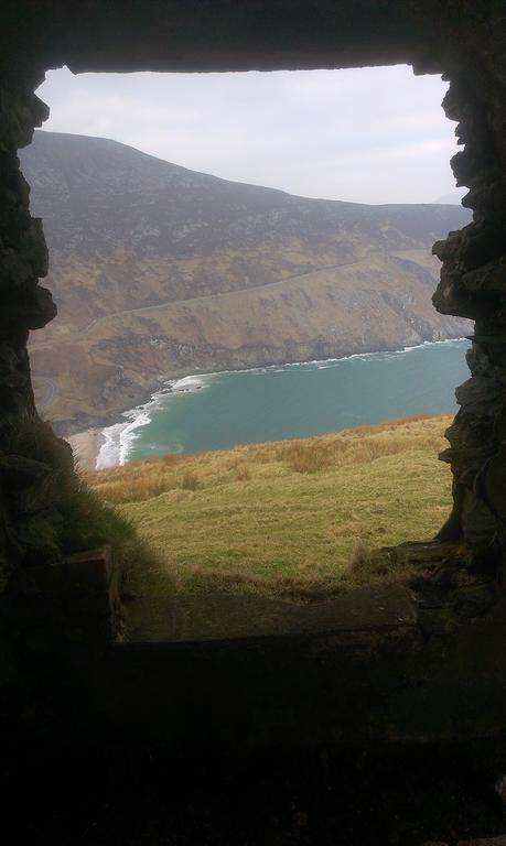 Achill West Coast House Bed and Breakfast Dooagh Buitenkant foto
