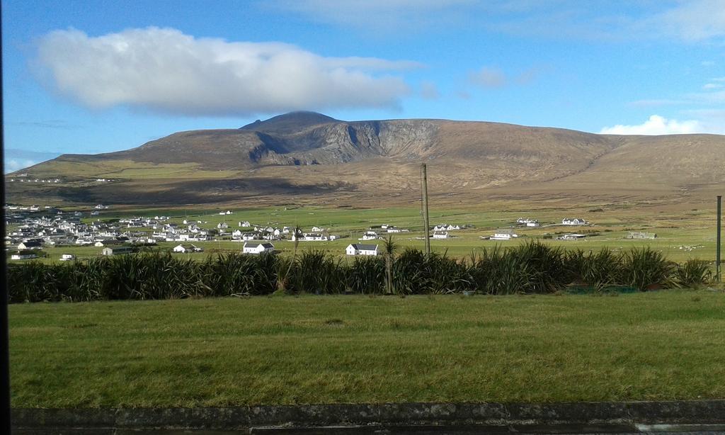 Achill West Coast House Bed and Breakfast Dooagh Buitenkant foto