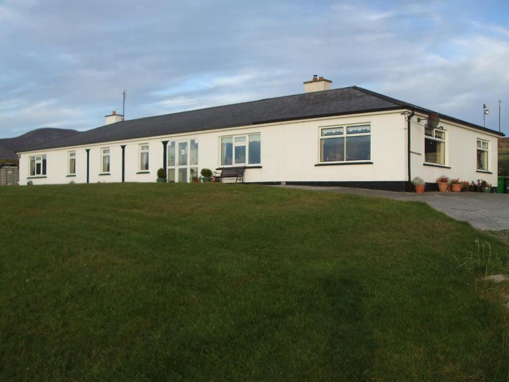 Achill West Coast House Bed and Breakfast Dooagh Buitenkant foto