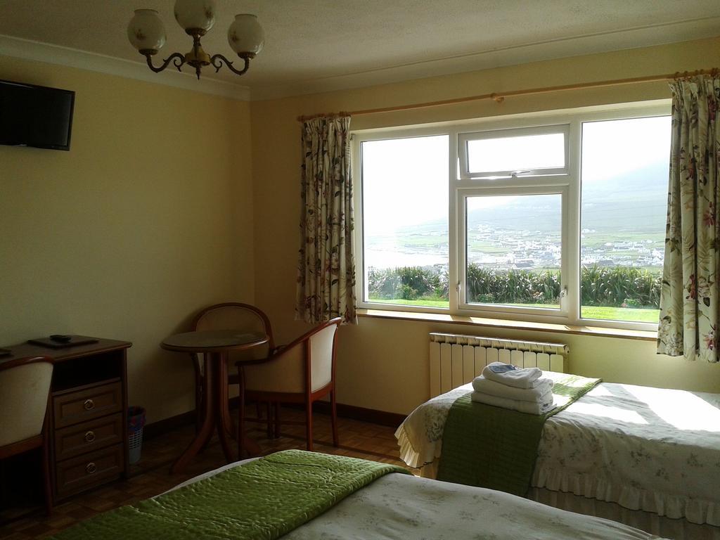 Achill West Coast House Bed and Breakfast Dooagh Buitenkant foto