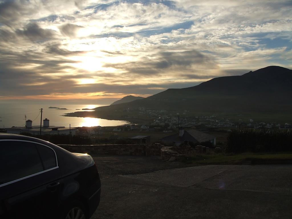 Achill West Coast House Bed and Breakfast Dooagh Buitenkant foto